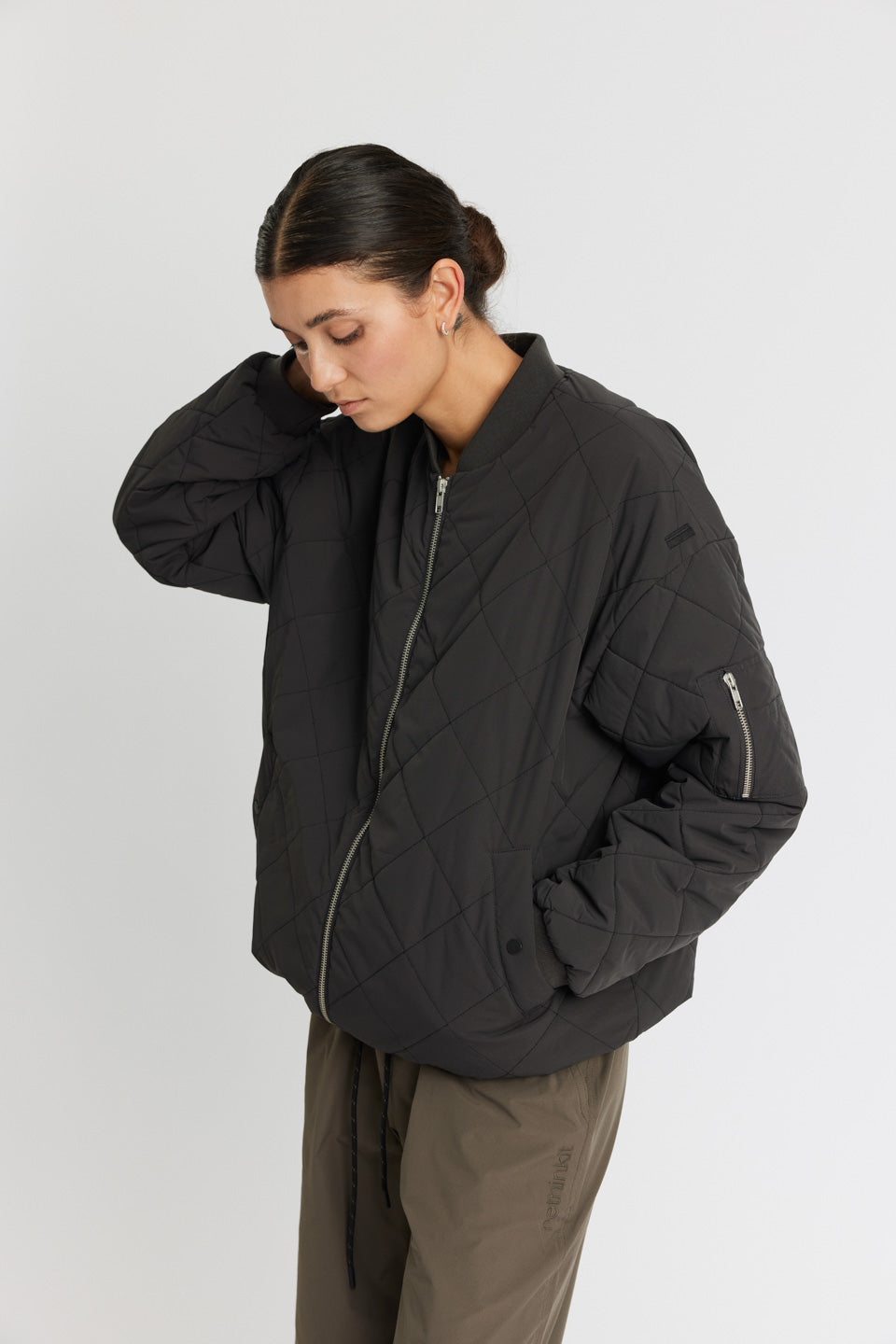Rethinkit Quilted Bomber Jacket Latté Jackets 0022 almost black