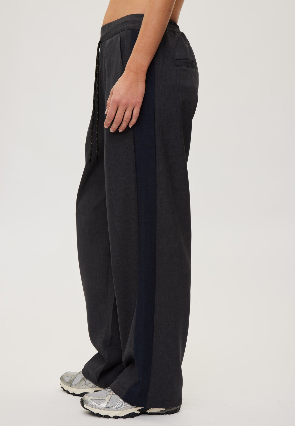Rethinkit The Sporty Suit Trousers Trousers 0107 dark melange grey