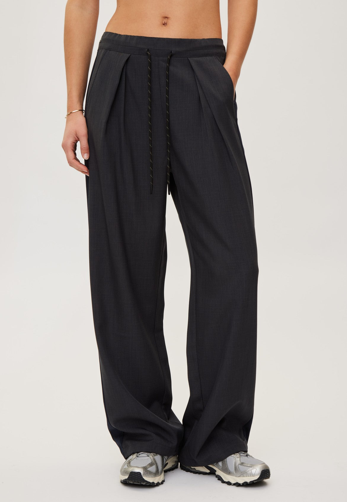 Rethinkit The Sporty Suit Trousers Trousers 0107 dark melange grey
