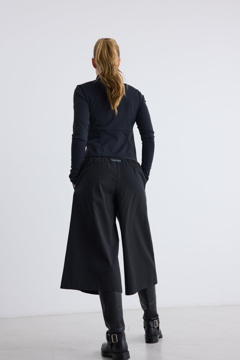 Rethinkit Trousers Cropped Move Trousers 0021 black