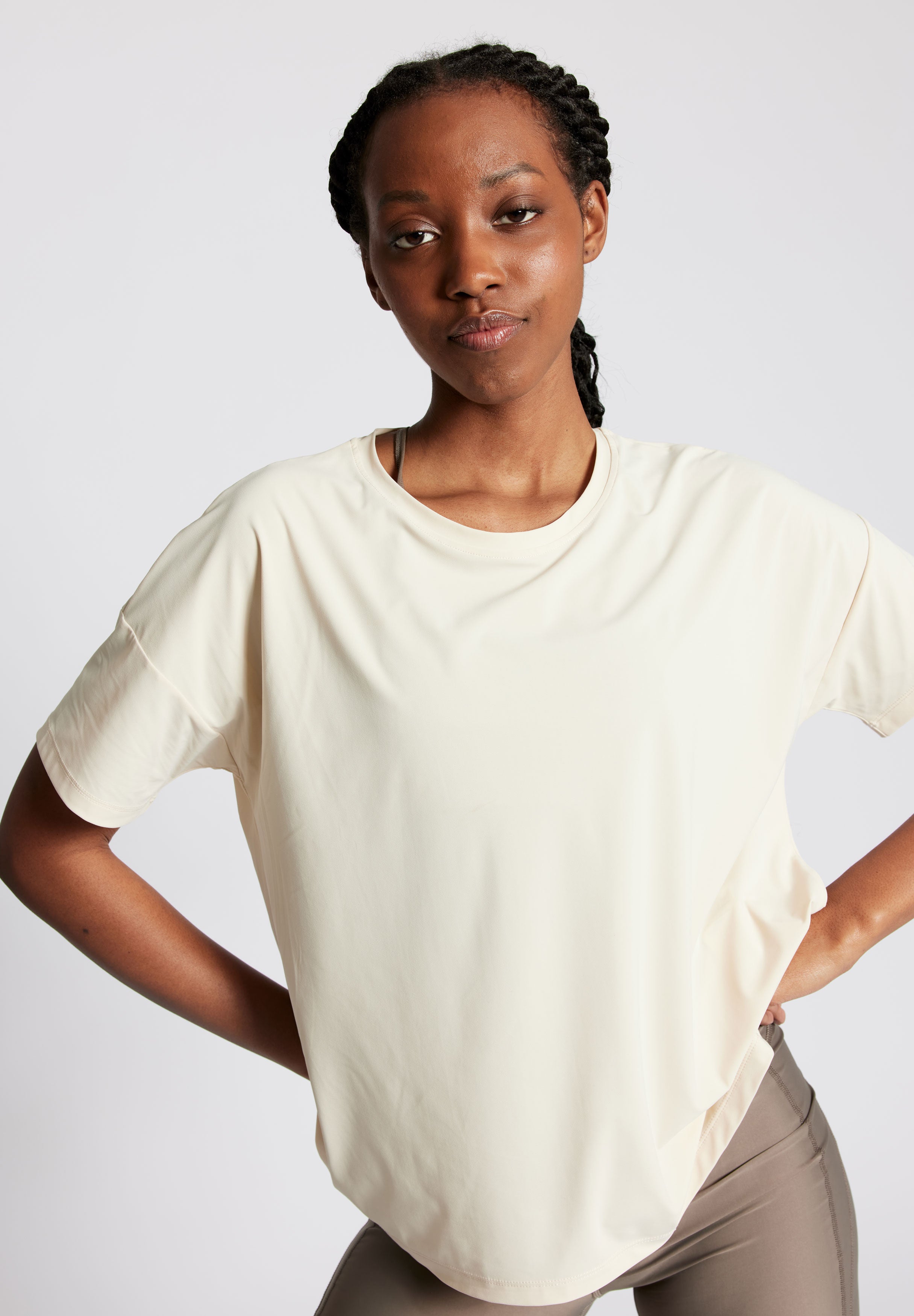Rethinkit Vela Loose tee Tee 3352 sand 
