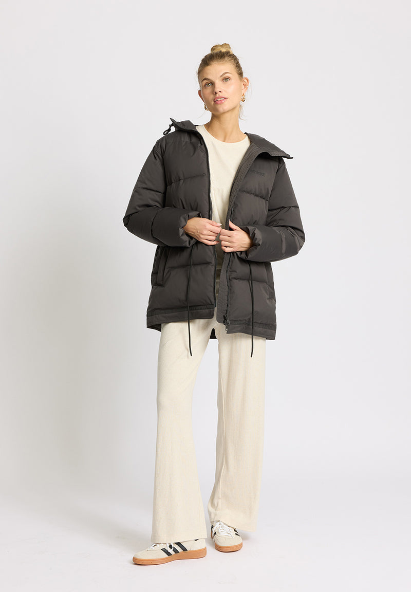 Rethinkit Puffer Jacket SHELTER Jackets 0022 almost black