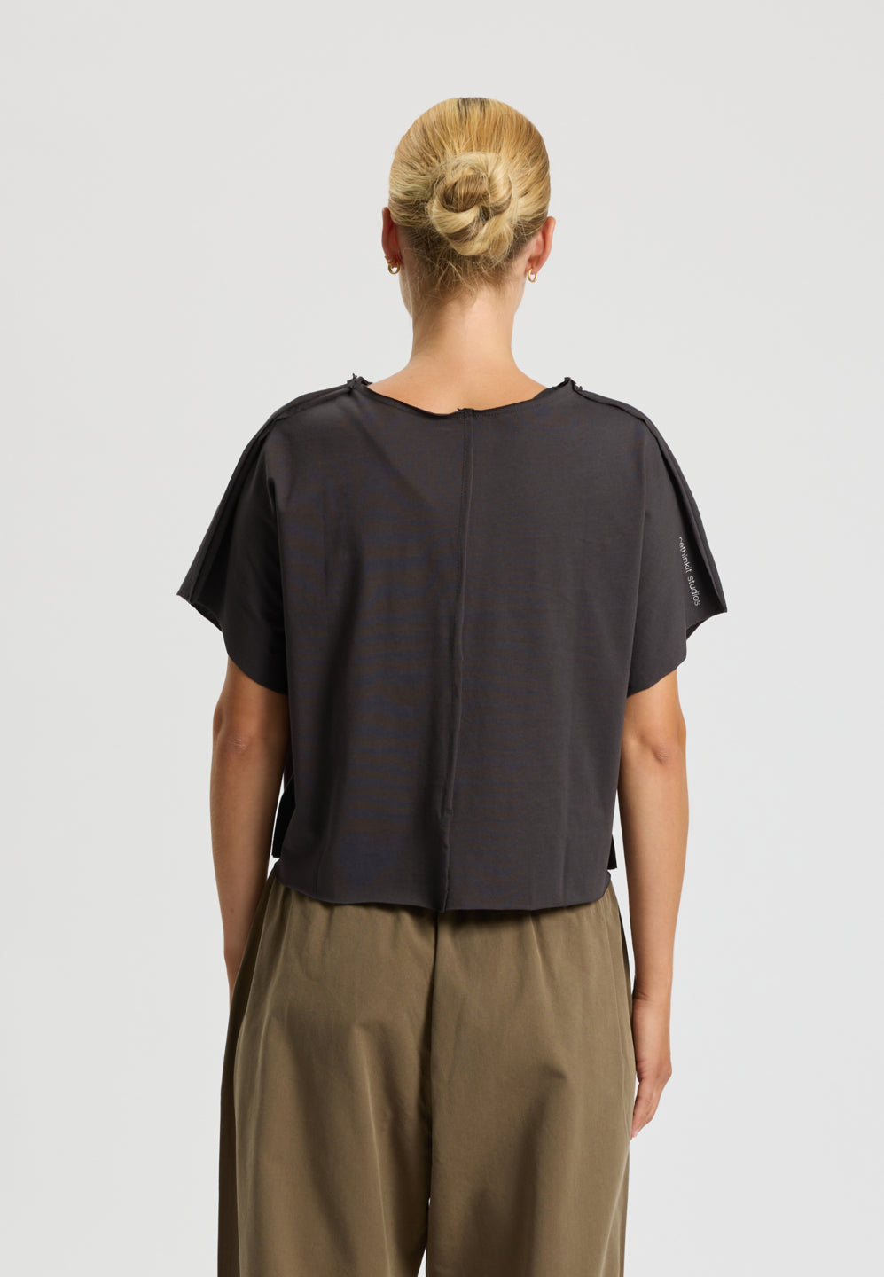 Rethinkit Tee Short Raw Edges Caen Tee 0022 almost black