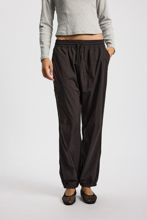 Rethinkit Track Loose Pants Palma Trousers 0022 almost black