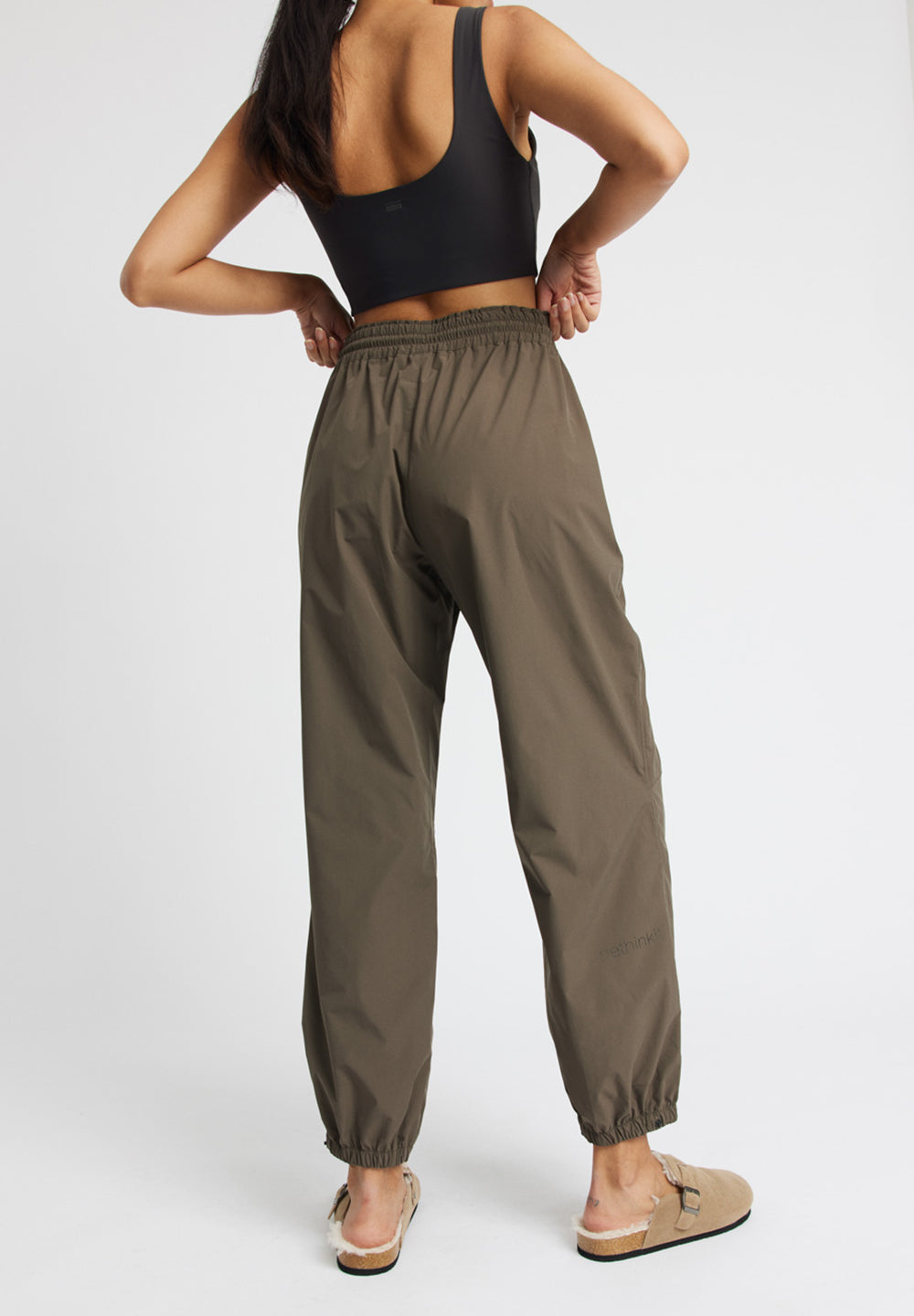 Track Loose Pants Palma dark brown Rethinkit Studios