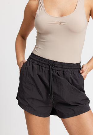 Rethinkit Track Shorts Petra Shorts 0022 almost black