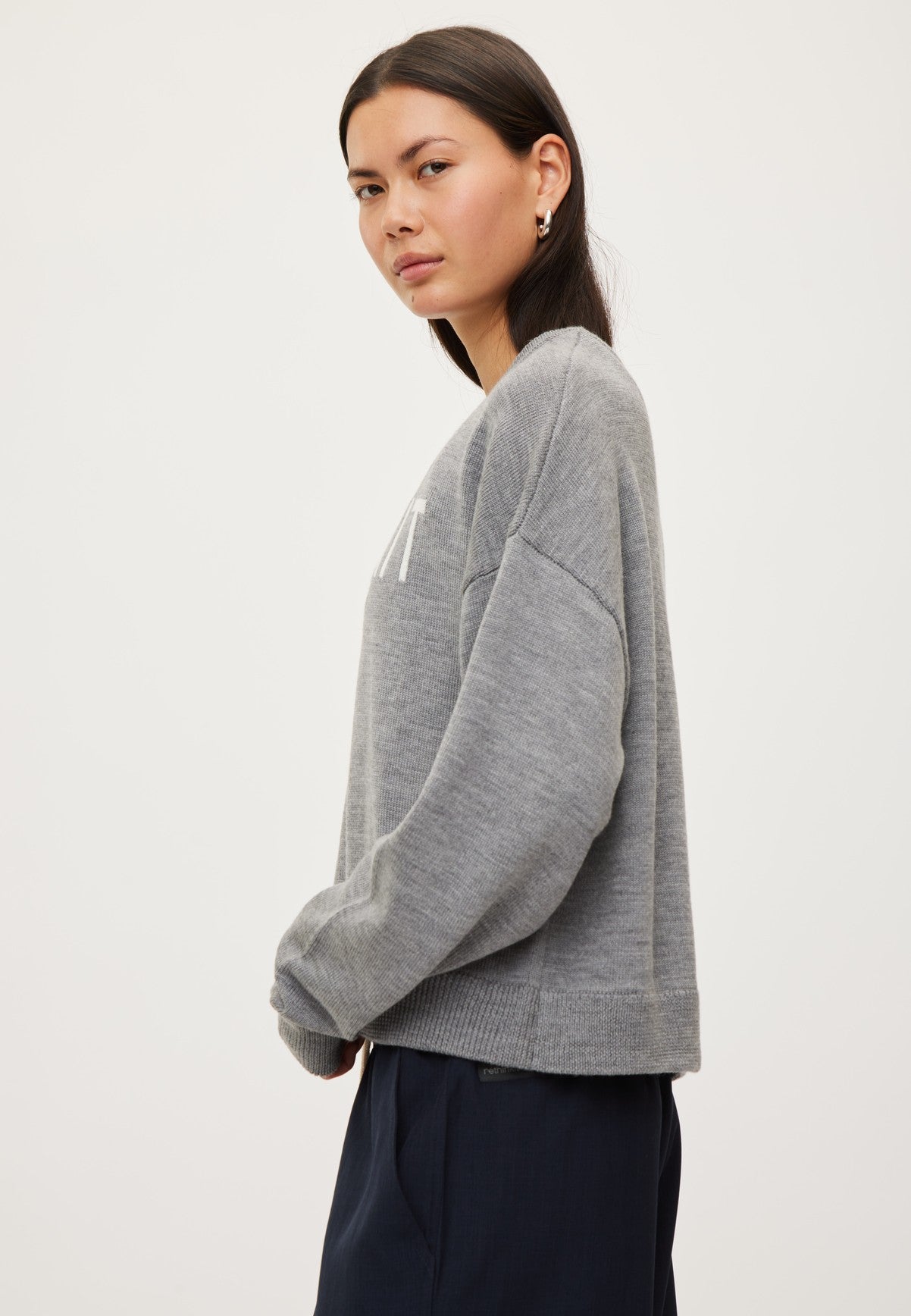 Rethinkit Wool Crew Logo Keep Me Pullover 0220 light melange grey