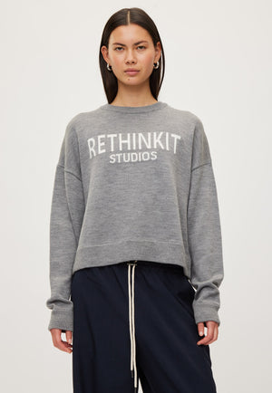 Rethinkit Wool Crew Logo Keep Me Pullover 0220 light melange grey
